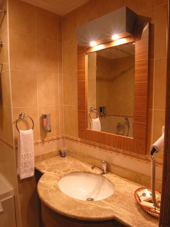 Tamara Hotel Van Cameră foto